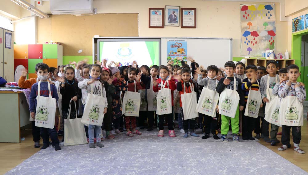 Haliliye’de Öğrencilere Geri Dönüşüm Bilinci Aşılanıyor 2 7 29