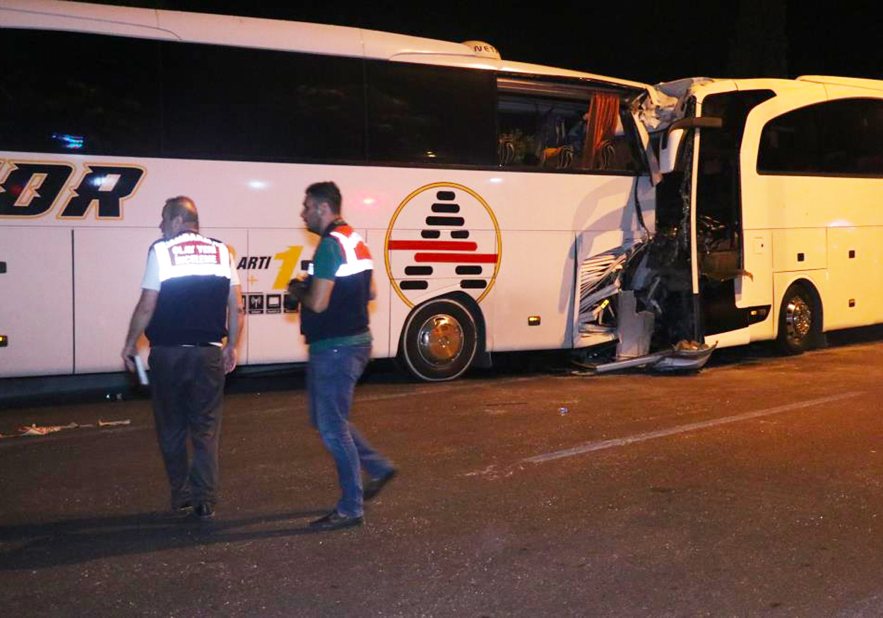 Şanlıurfalı Otobüs Firması Kazaya Karıştı: 25 Yaralı