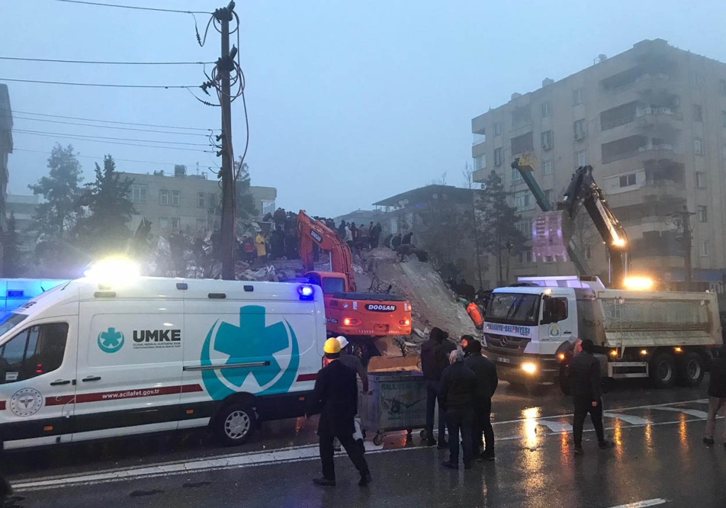 Güneydoğu'da Son Yılların En Büyük Depremi Oldu! 3 haliliye ipekyol