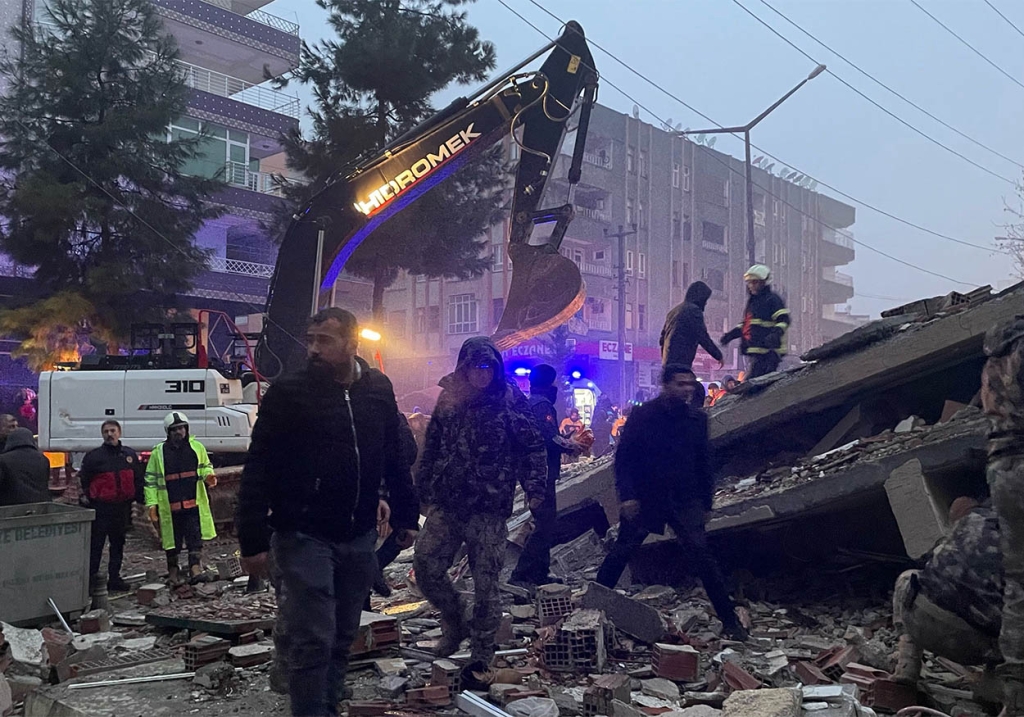 Güneydoğu'da Son Yılların En Büyük Depremi Oldu! 4 haliliye veysel karani mahallesi