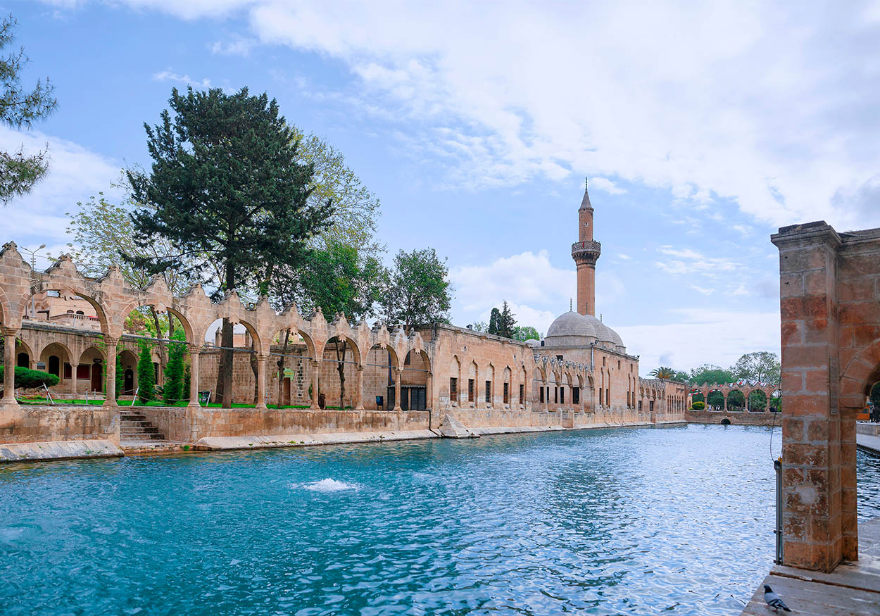 şanlıurfa balıklıgöl ibragim gölü