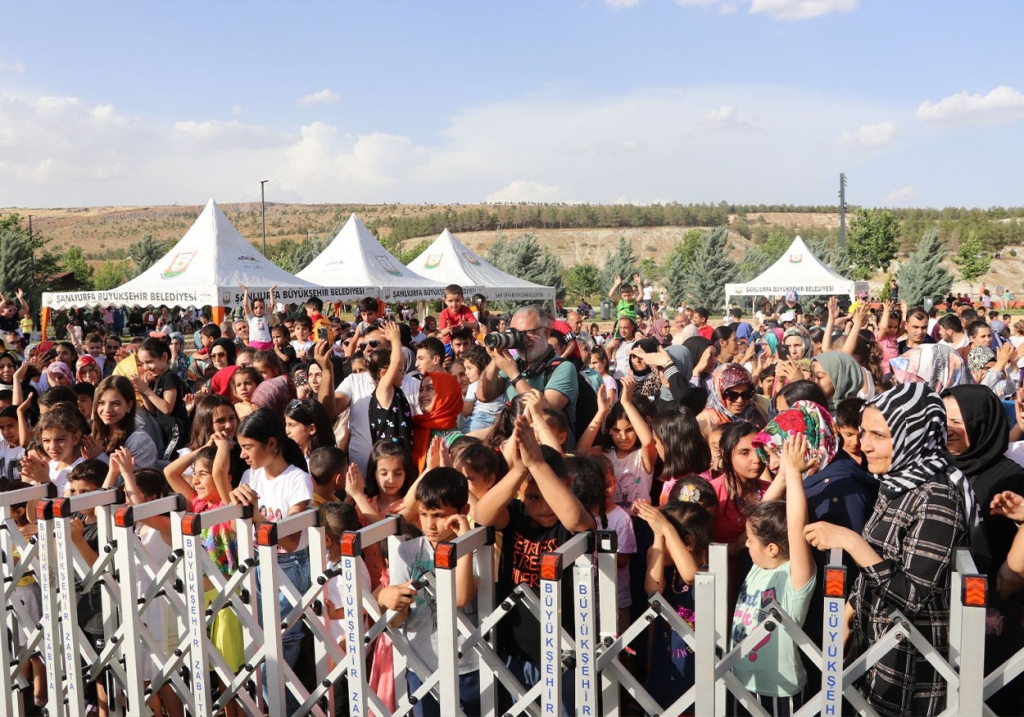 Şanlıurfa'da Uçurtma Şenliği Renkli Görüntülere Sahne Oldu! 3 2 10