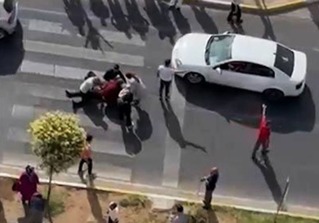 Şanlıurfa-Diyarbakır Yolunda Kaza: 1 Kişi Yaralandı! 2 KAZA