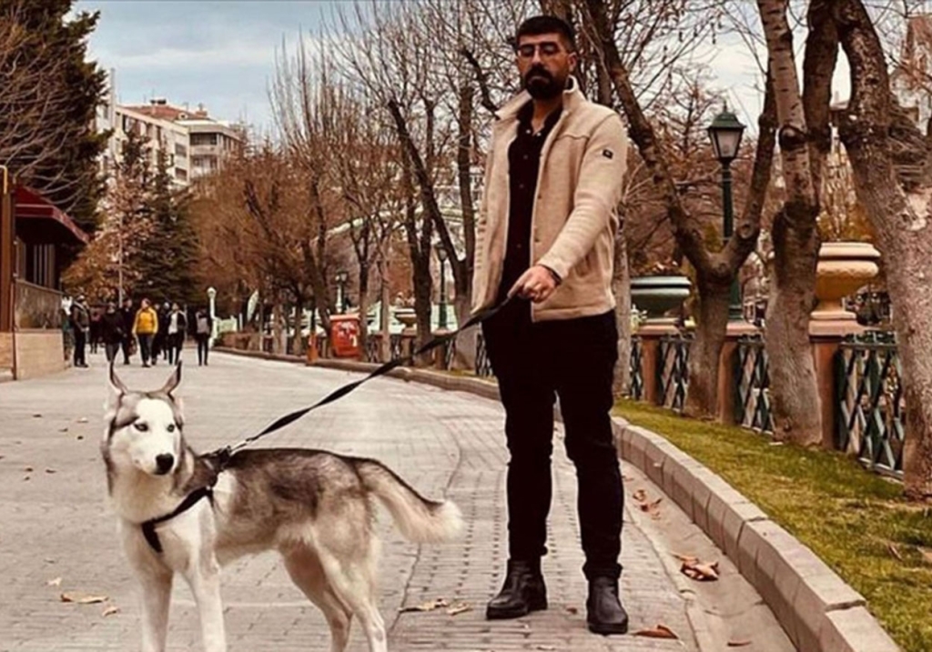 Şanlıurfalı Genç, Kendi Beslediği Köpeğin Kurbanı Oldu! 2 1 17
