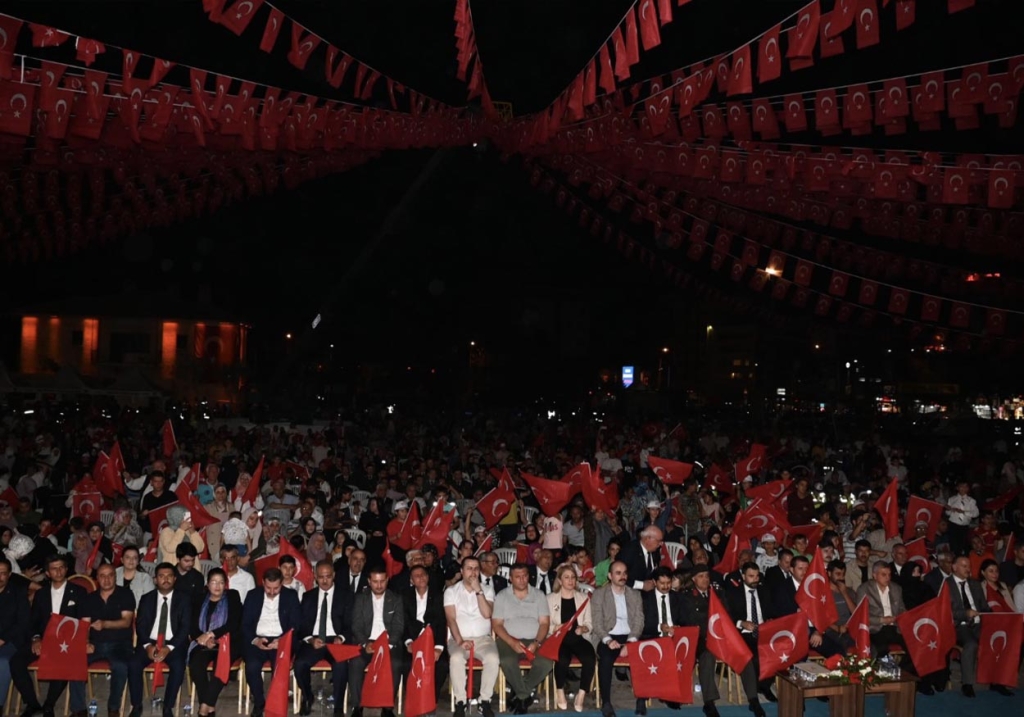 Şanlıurfa'da 15 Temmuz Etkinlikleri Coşkuyla Kutlandı! 4 15 temmuz kutlama 3