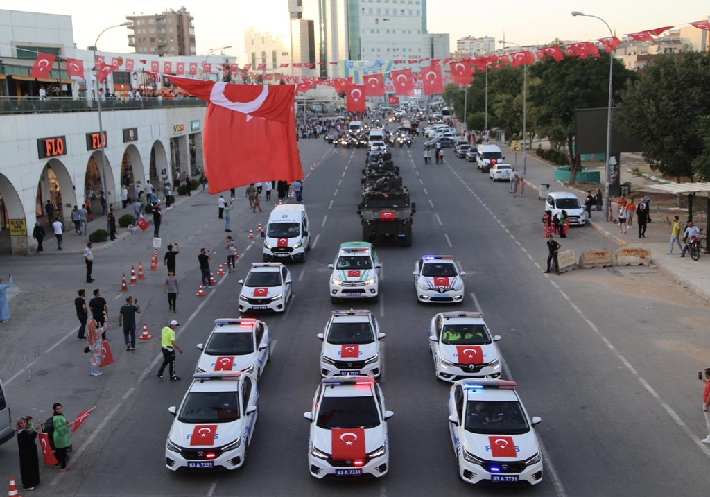 Şanlıurfa'da 15 Temmuz Etkinlikleri Coşkuyla Kutlandı! 9 15 temmuz kutlama 8