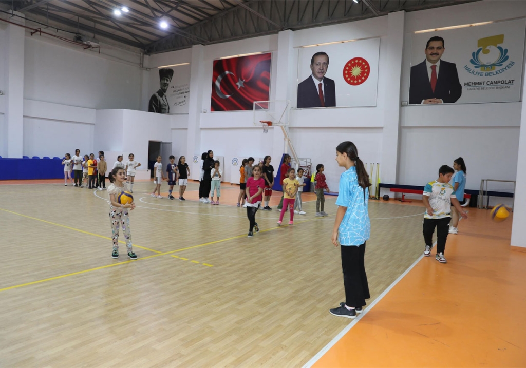 Canpolat, Spor Kurslarındaki Gençlerle Bir Araya Geldi! 2 2 2