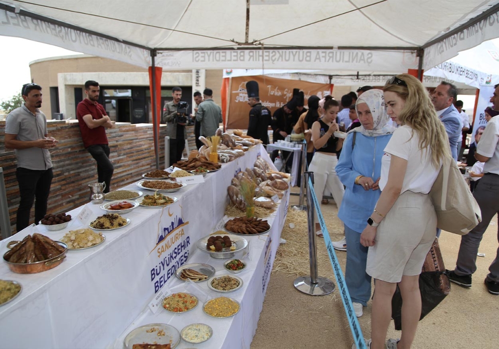 Göbeklitepe'de Geleneksel Buğday Şenliği Düzenlendi! 2 gobeklitepe bugday senligi 1