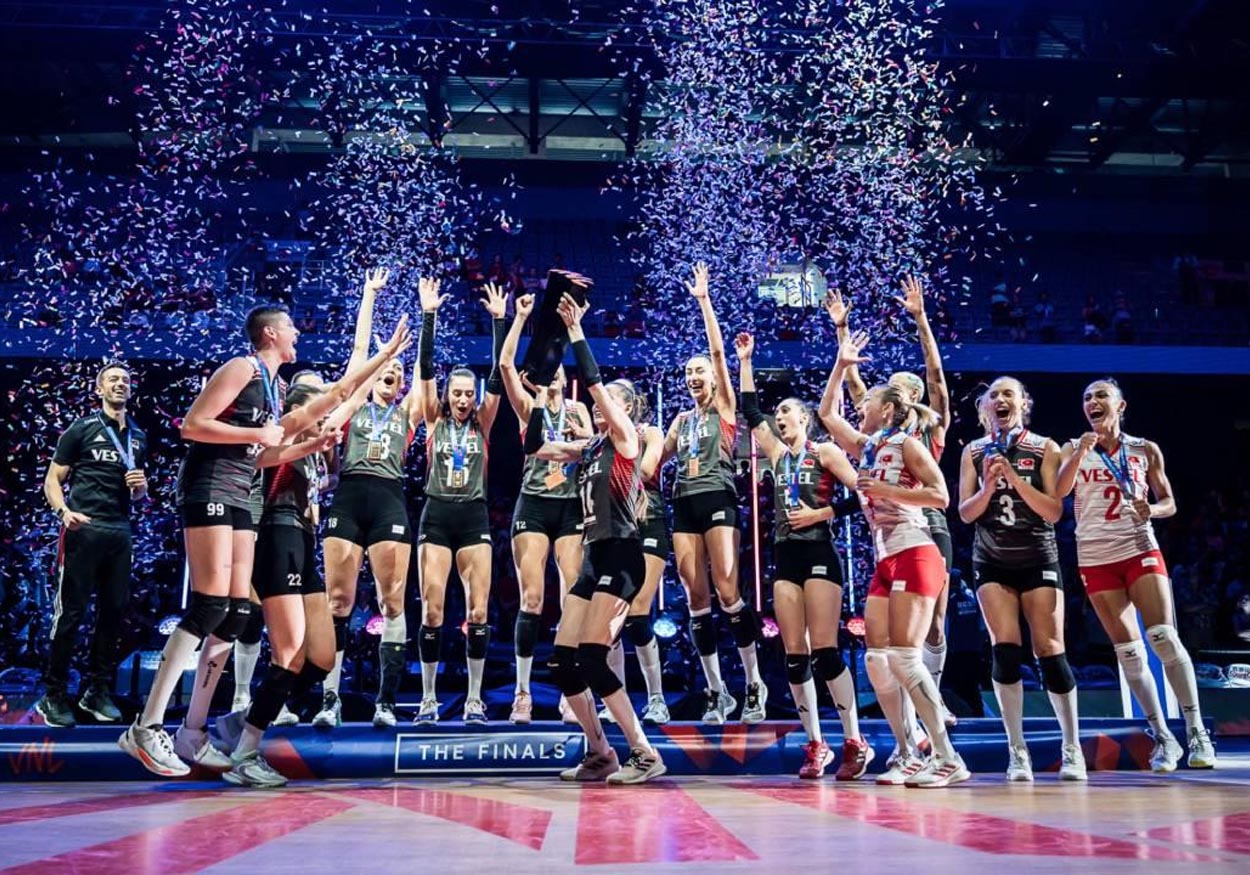 voleybol a milli takım filenin sultanları şampiyon